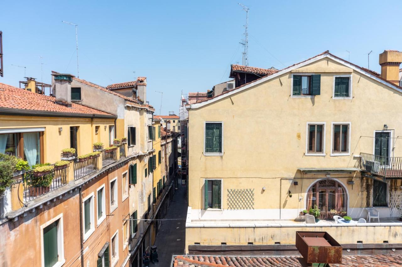 Ca' Dei Mercanti Venice Luaran gambar